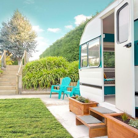 Mountviews Glamping- Retro Caravan Getaway Hotell Tauposjön Exteriör bild